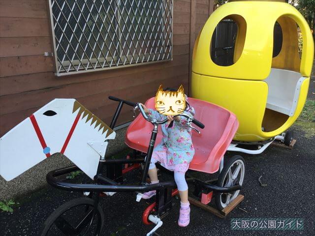 「万博おもしろ自転車広場」かぼちゃの馬車のような自転車