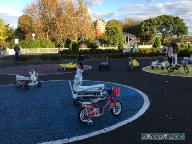「万博おもしろ自転車広場」色々な自転車