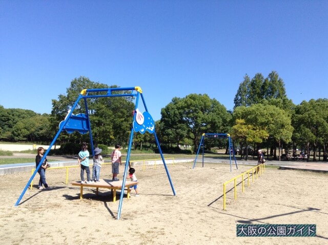 深北緑地②「恐竜広場」ターザンロープ