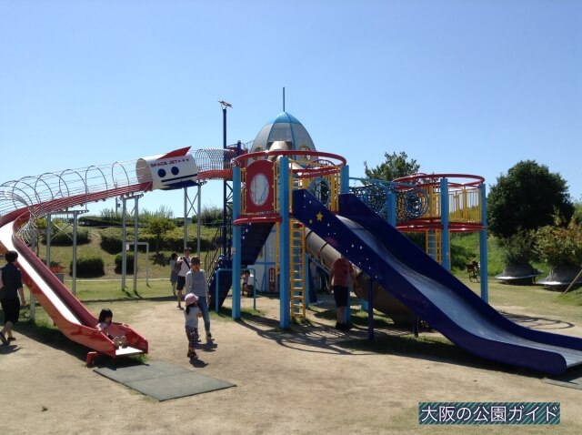 深北緑地①「ロケット広場」大型複合遊具とローラー滑り台