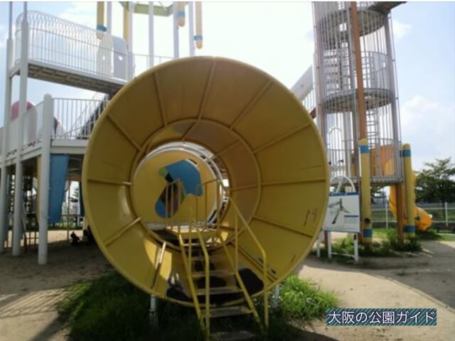 花園中央公園の大型遊具・ラガーステーション