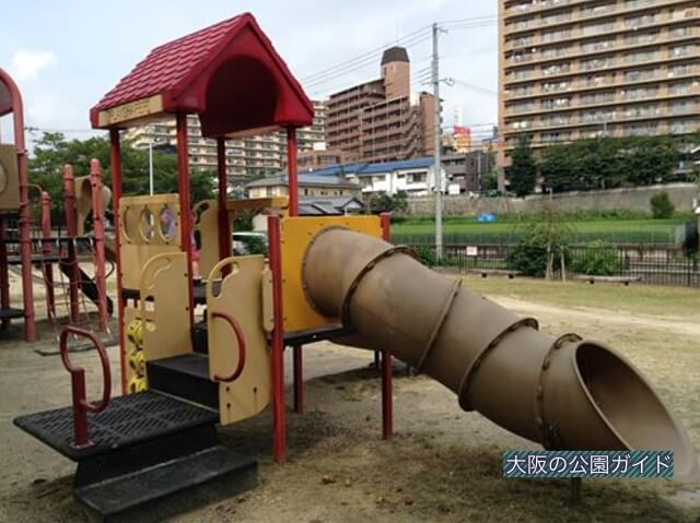 服部緑地 いなり山児童遊技（ガリバー公園）遊具小サイズ