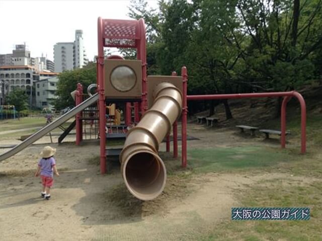 服部緑地 いなり山児童遊技（ガリバー公園）遊具大サイズ