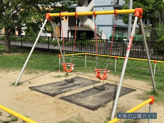 服部緑地 いなり山児童遊技（ガリバー公園）滑り台