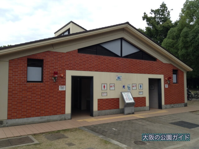 久宝寺緑地「幼児コーナー」トイレ