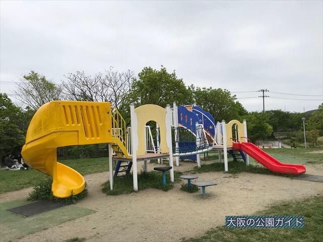 「水無瀬川緑地公園」複合遊具全体図