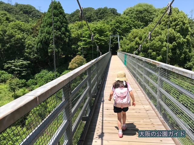 むろいけ園地のつり橋
