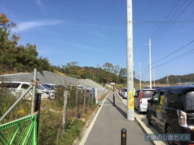 「彩都なないろ公園」駐車場と混雑状況