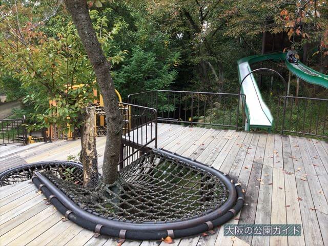 「千里中央公園」アスレチック遊具