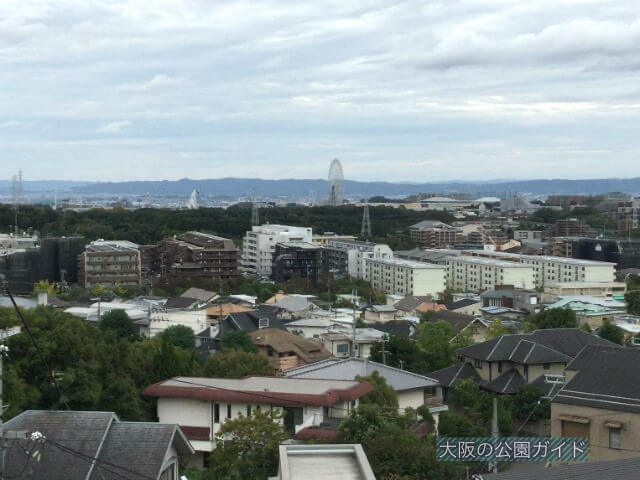 「千里中央公園」展望台からの眺め