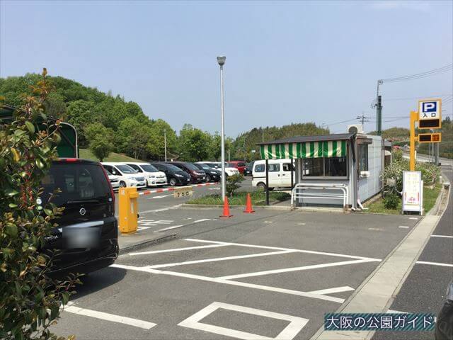 蜻蛉池公園、第1駐車場入口