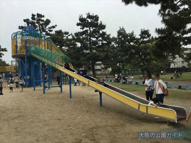 浜寺公園「北児童遊技場」ロング滑り台