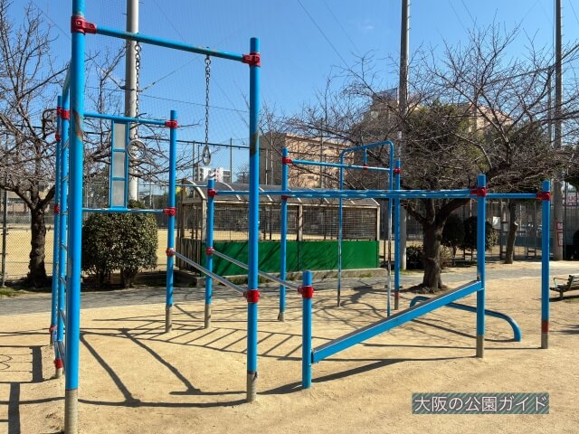 「神路公園」複合健康器具