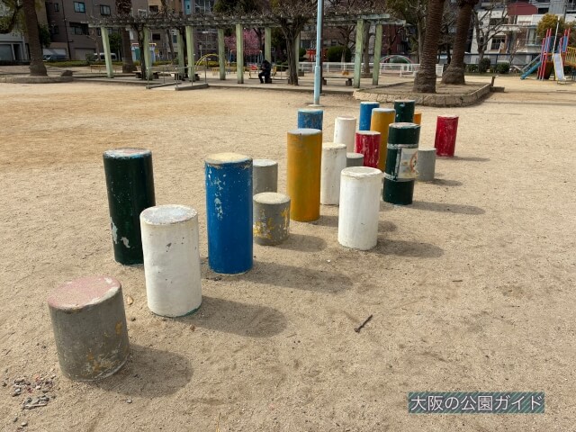 「南大江公園」ステップ遊具