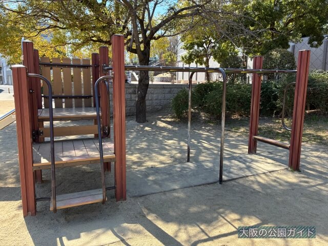 真田山公園「複合遊具」