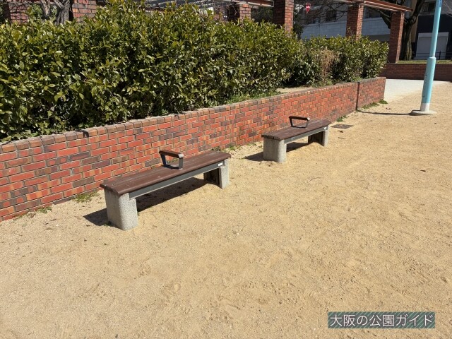 真田山公園「ベンチ」