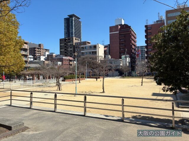 真田山公園「広場」